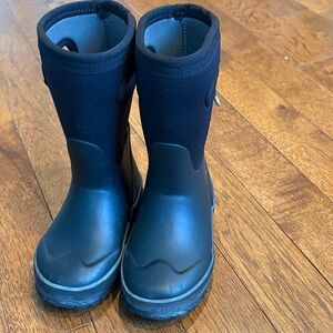 Kids Bogs Black Boots